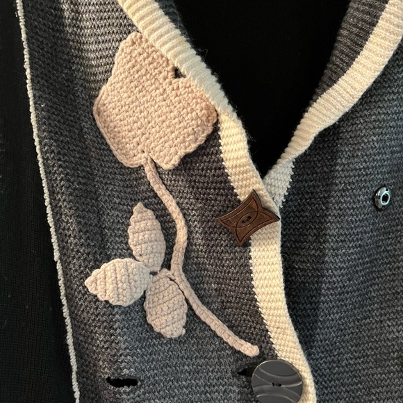 Anthropologie sweater - Picture 2 of 4